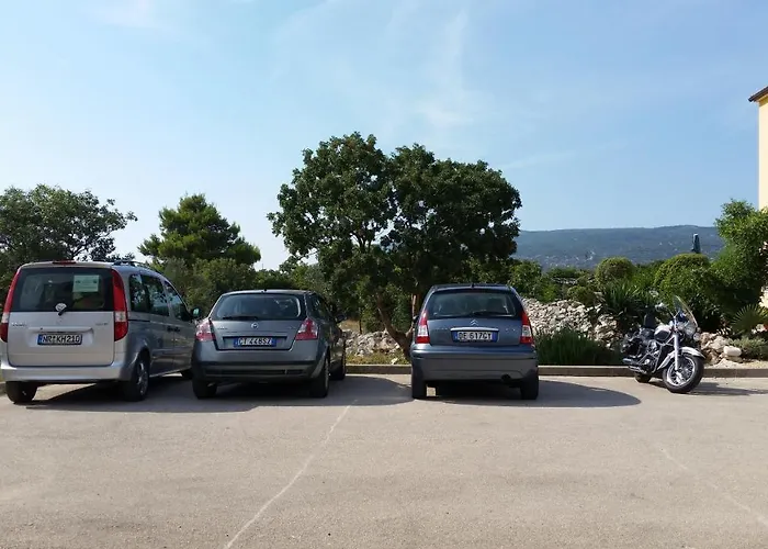 Ana Schon Appartamento Cres